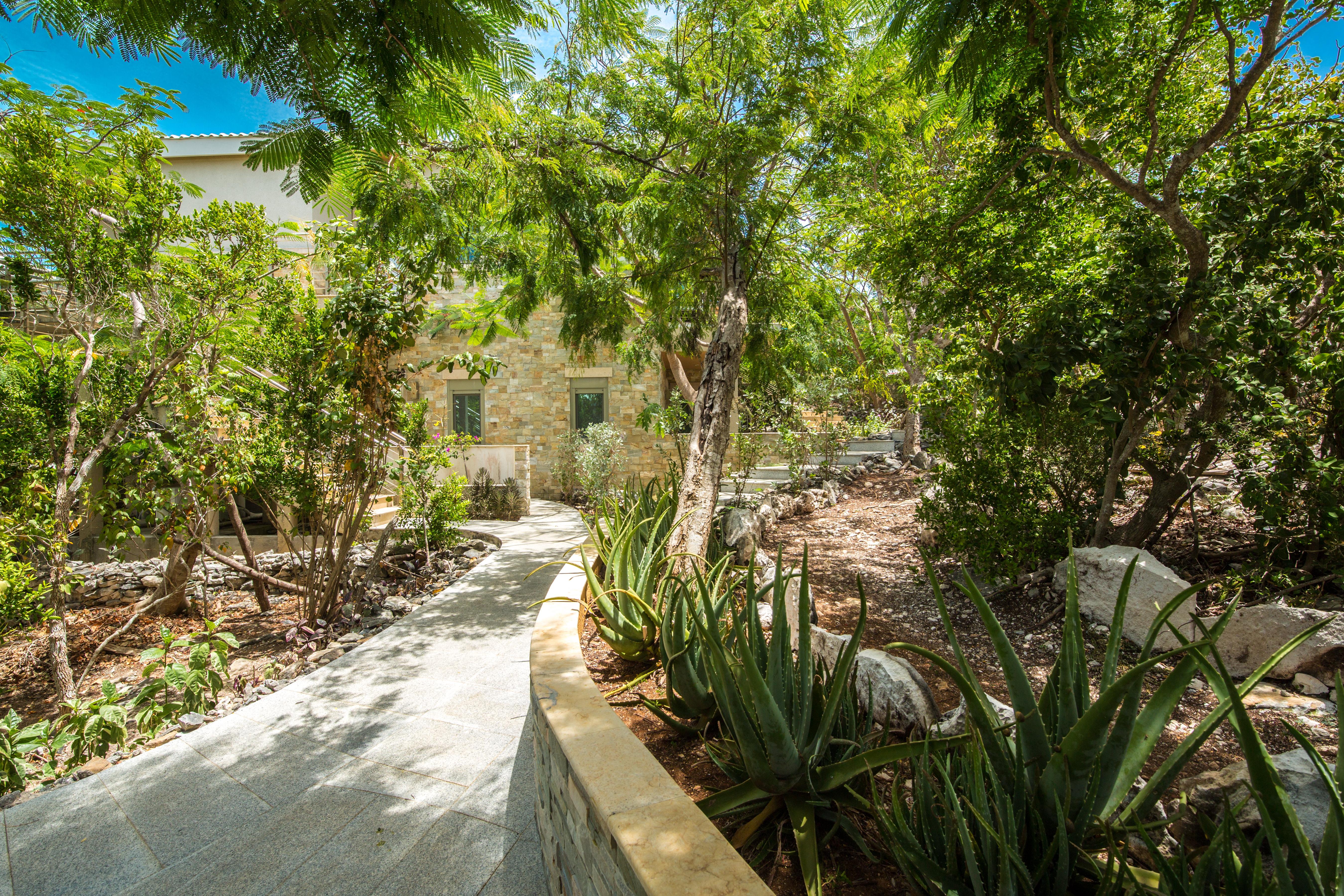 One On Marlin Resort (Adults Only) Turtle Cove Ngoại thất bức ảnh