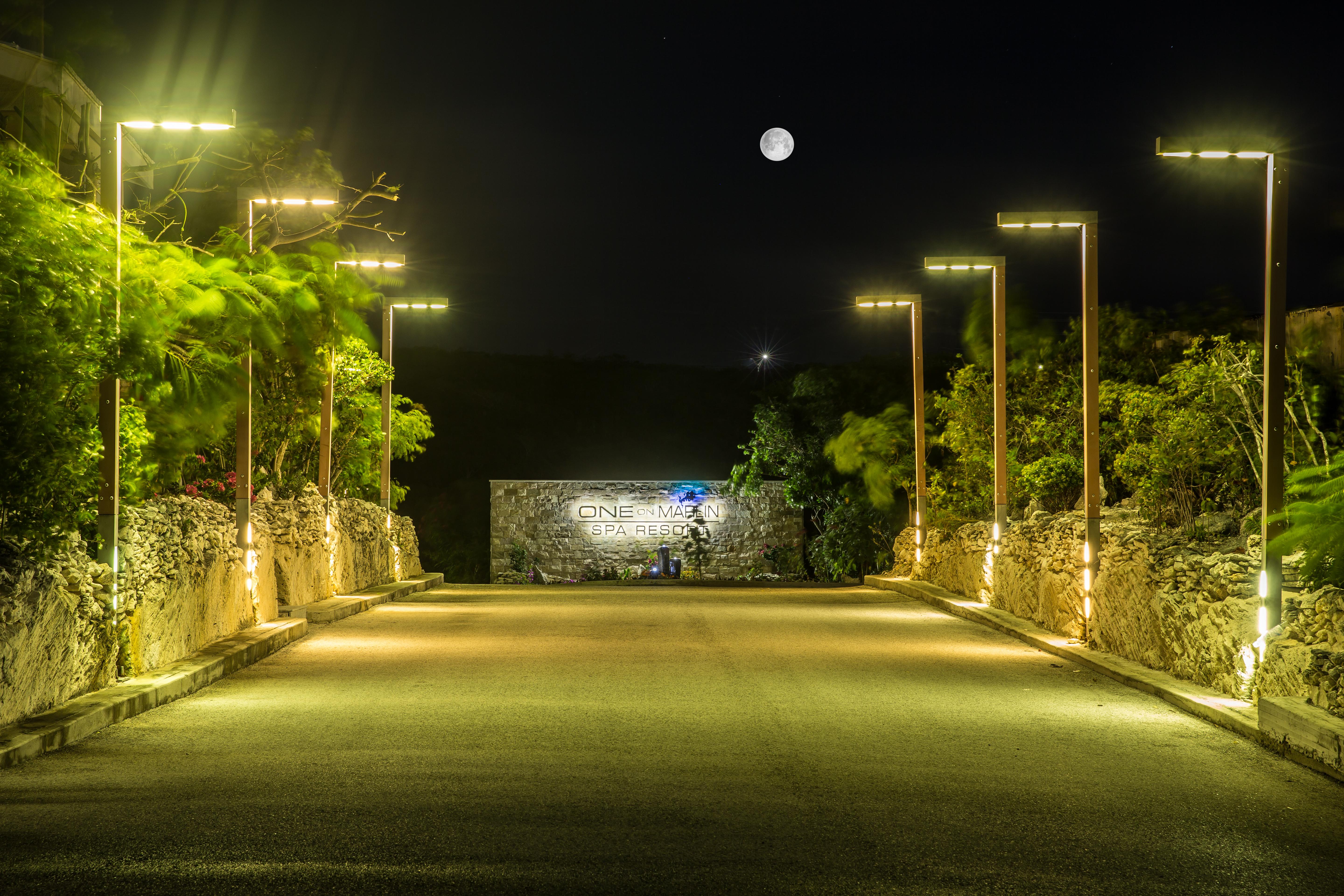 One On Marlin Resort (Adults Only) Turtle Cove Ngoại thất bức ảnh